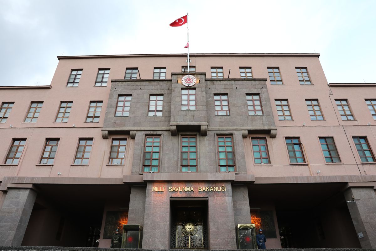 F-16 Eğitim Uçağı Yalova'da Düştü: Pilot Kurtuldu