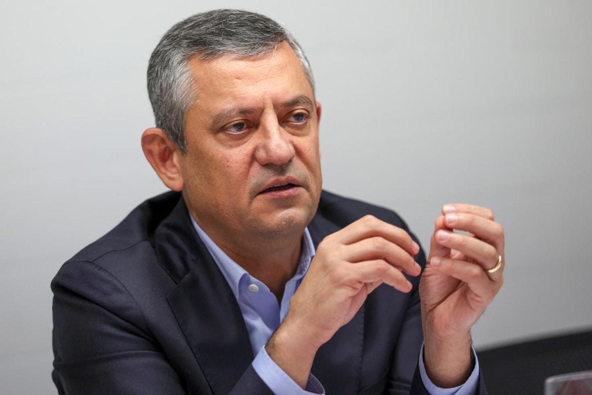 Özgür Özel sessizliğini bozdu: ‘Çerçeve yasa’ya neden ‘evet’ dediğini açıkladı