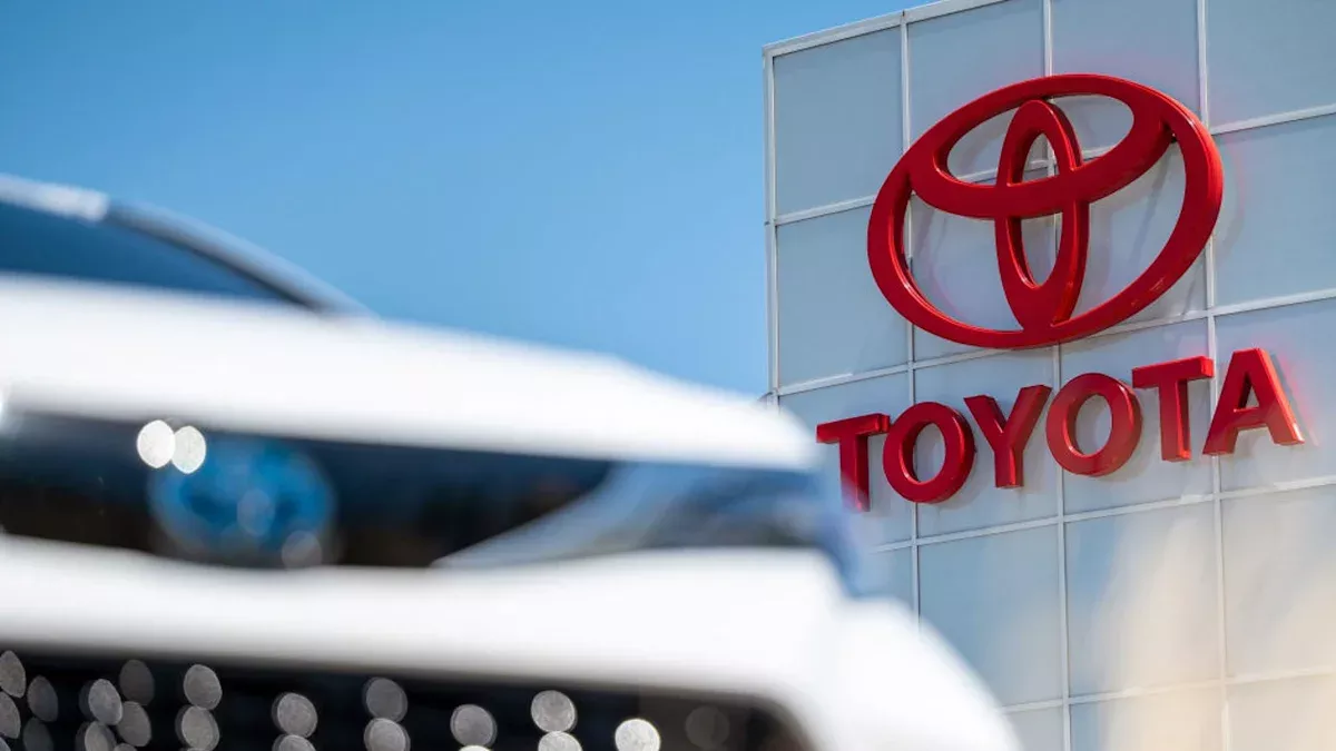 Toyota Camry Hybrid Geri Çağırıyor: 508 Bin Araç