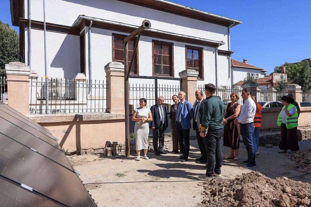 Trakya Üniversitesi'nden Edirne Dijital Arşiv Merkezi incelemesi