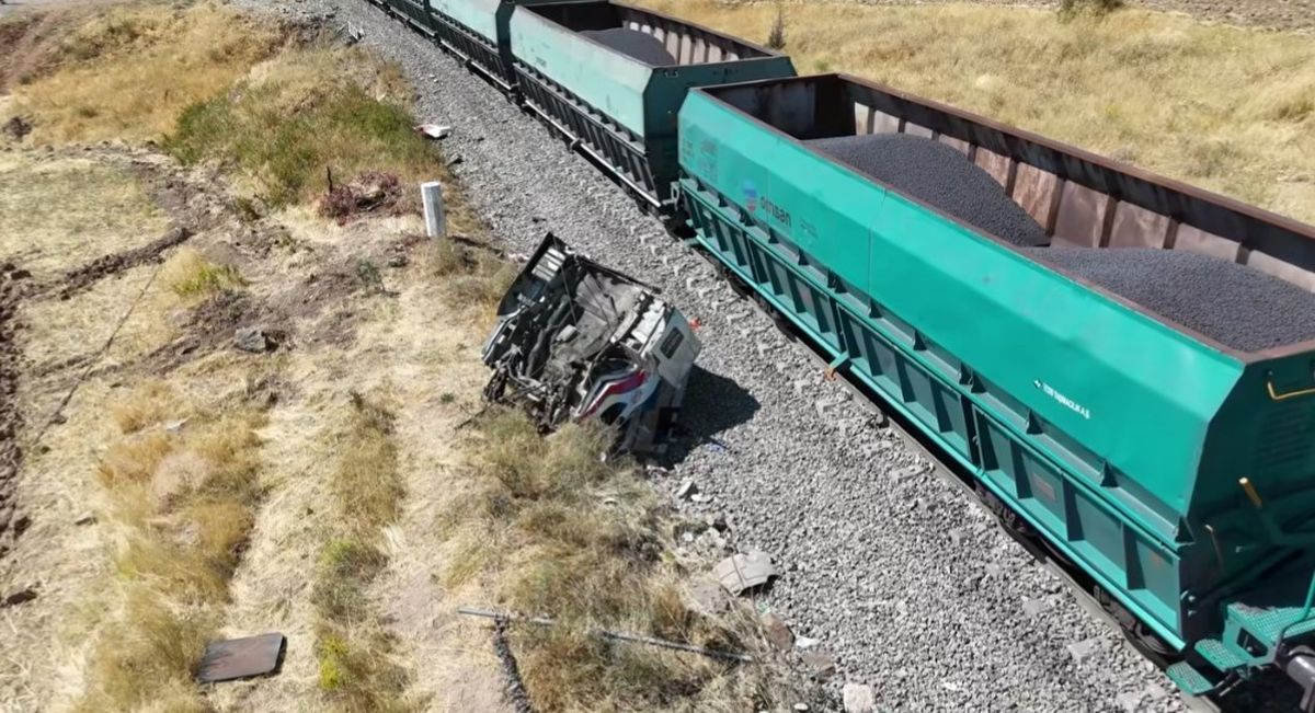 Malatya'da Tren-Kamyon Çarpıştı: 1 Yaralı