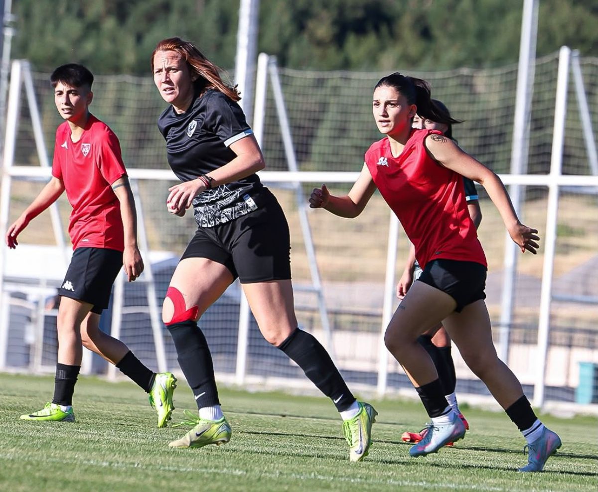 Amedspor Kadın FK, Kayseri Kadın FK’yı 5-0 Mağlup Etti