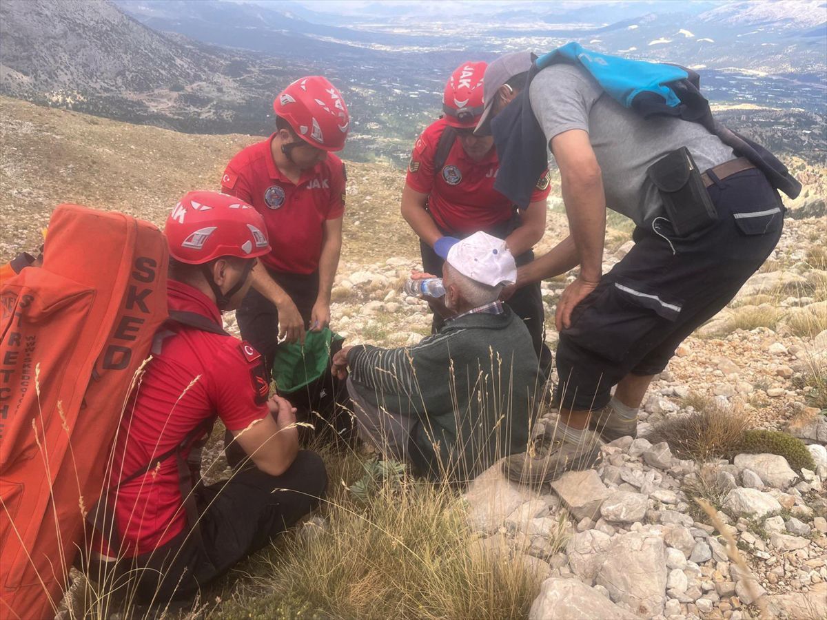 Antalya'da kayıp kişi jandarma ekiplerince bulundu