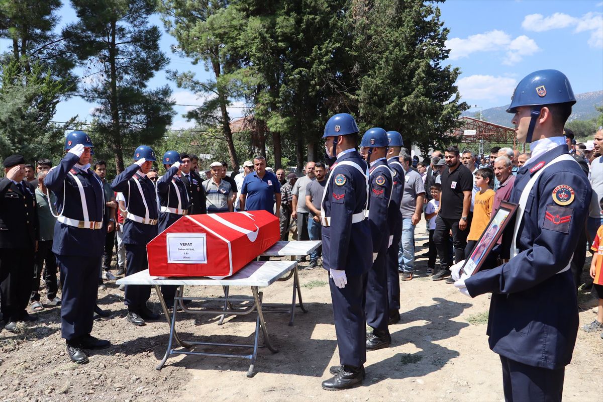 Burdur'da Gazi Son Yolculuğuna Uğurlandı