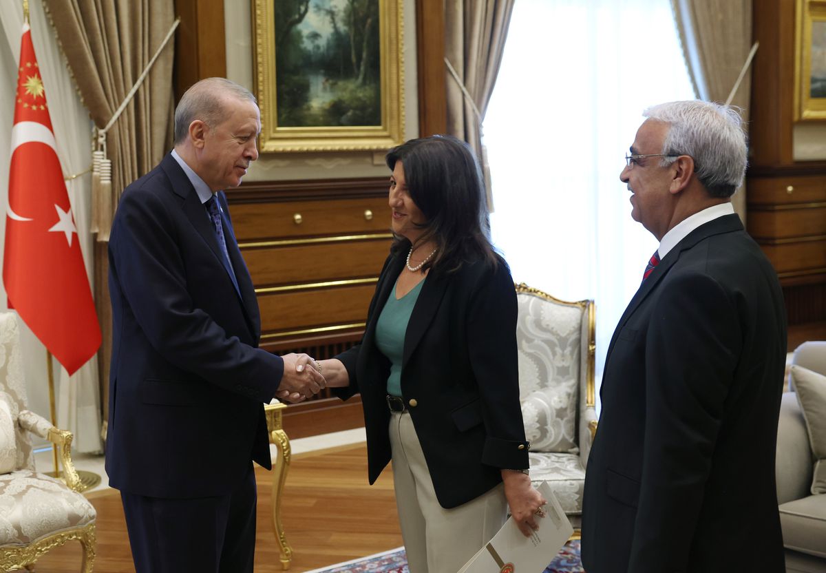 DEM Parti Erdoğan ile 1,5 Saatlik Görüşme: Barış Sürecinde ‘Verimli’ İstişare
