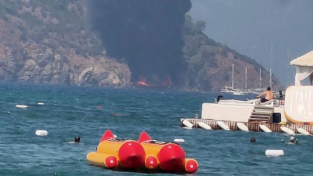 fethiye de gezi teknesi alev aldi 115 kisi de 20141512 o