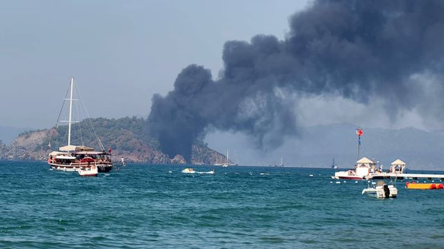 fethiye de gezi teknesi alev aldi 115 kisi de 3 20141512 o