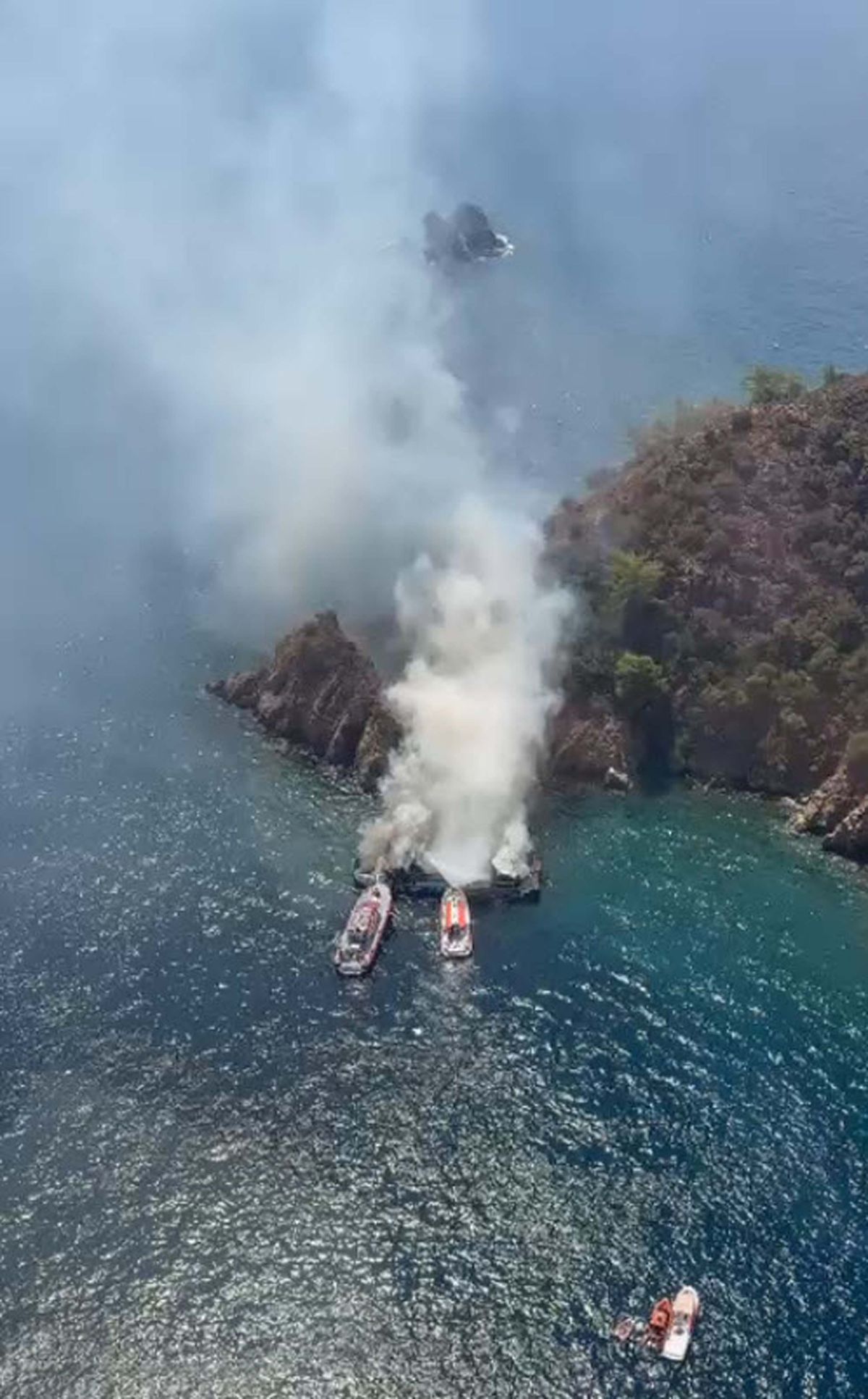 Fethiye'de Tekne Yangını: 15 Yaralı