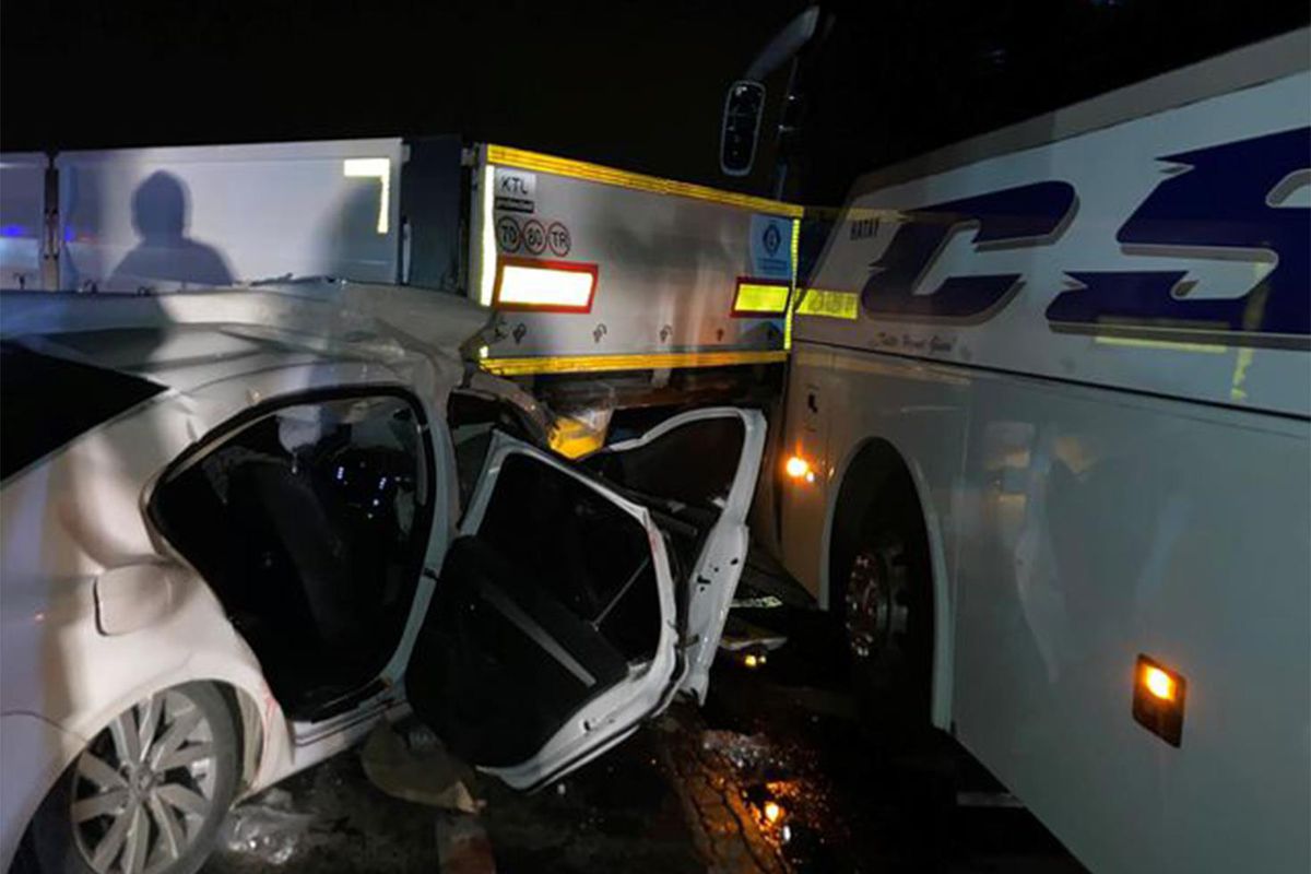 Hatay'da zincirleme kaza: 2 ölü, 4 yaralı