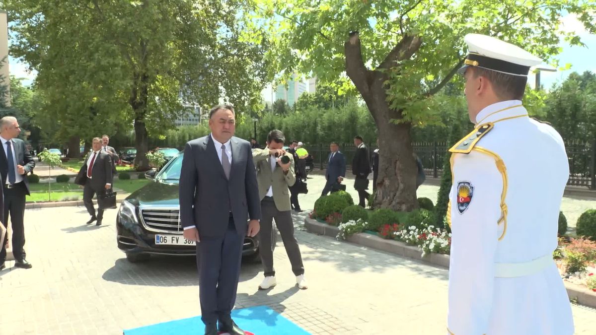 Bakan Çiftçi, Kırgızistanlı Mevkidaşıyla Suçla Mücadele ve FETÖ Uyarısını Ele Aldı