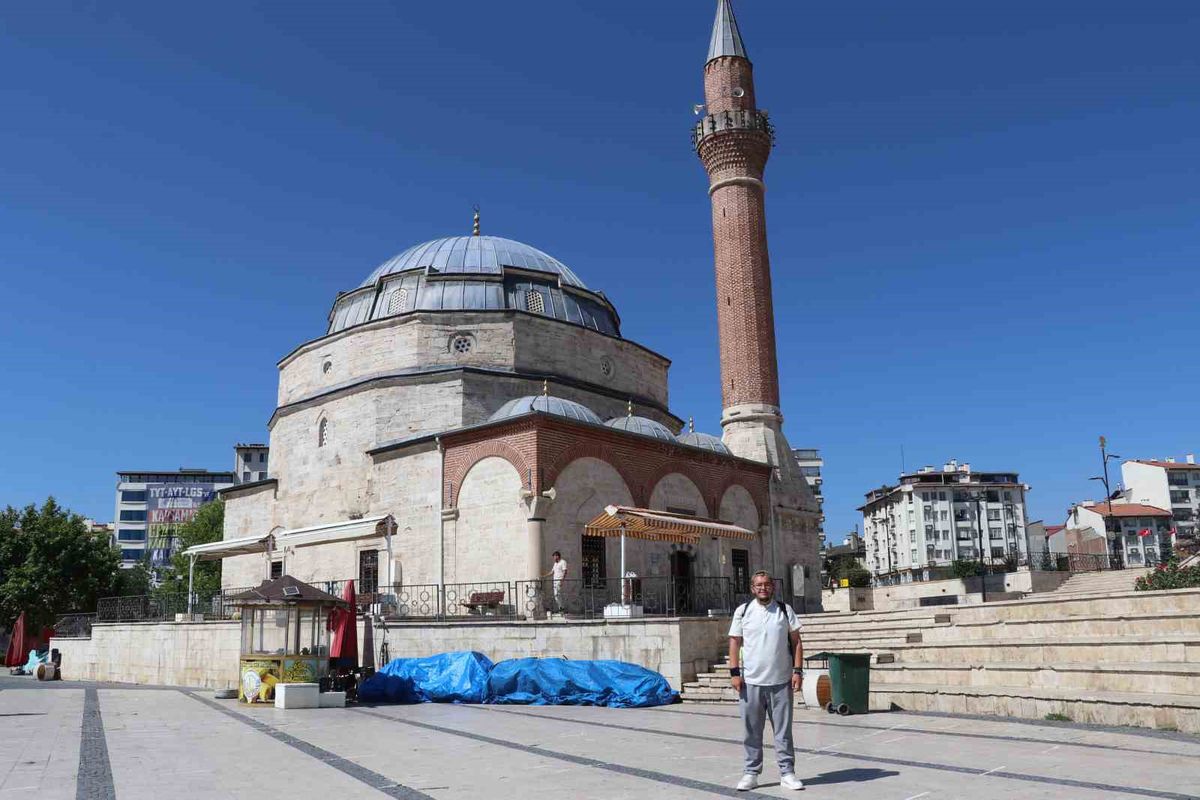 Giresun’dan Kabe’ye Yürüyerek Yolculuk: İbrahim Çakır Sivas’ta