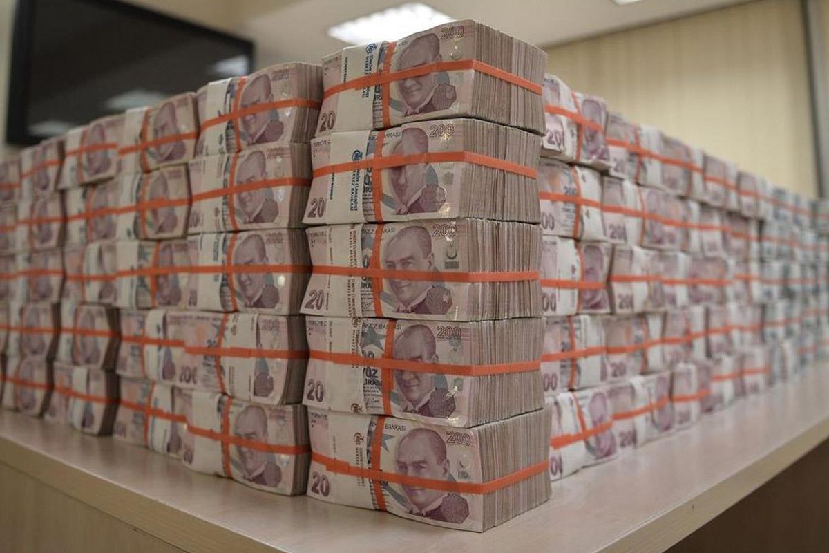 İlk iki sırada abi-kardeş var! İşte Türkiye'nin en çok vergi veren isimleri