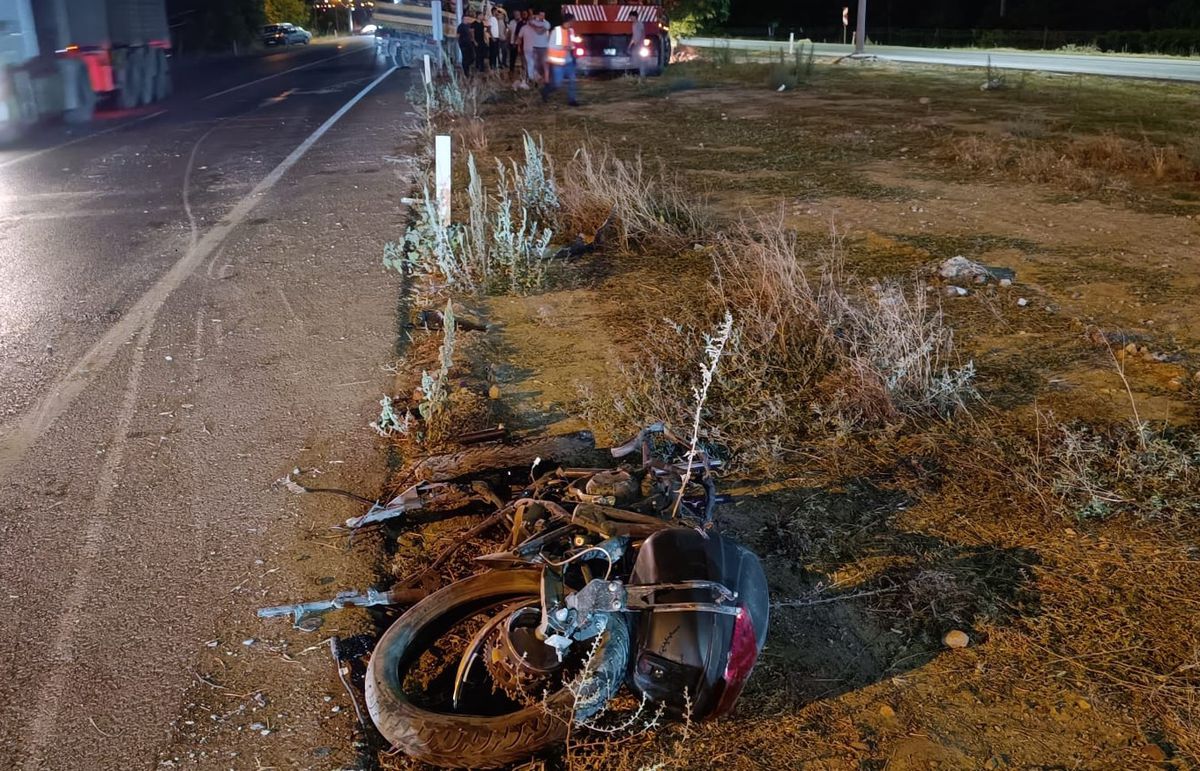 Yeşilhisar’da Motosiklet ve İş Makinesi Çarpıştı: 1 Ölü