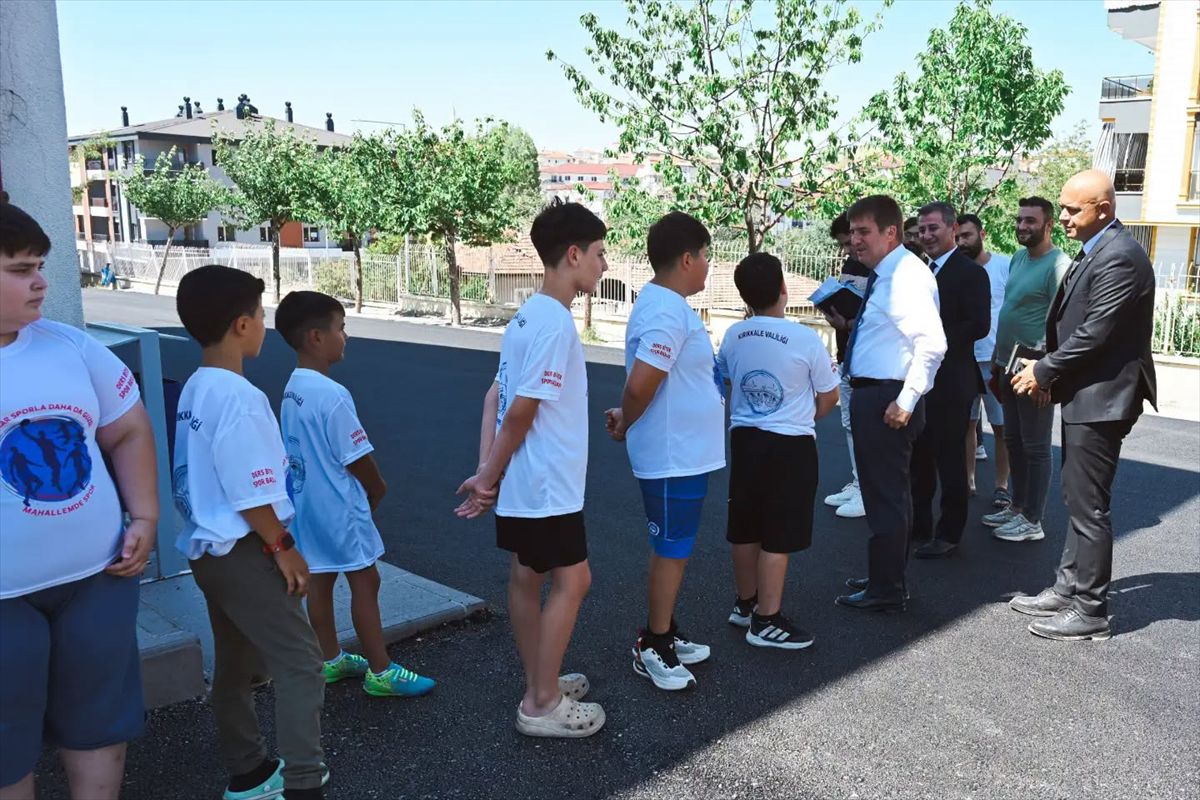 Vali Sarıibrahim, 'Mahallemde Spor Var' Projesi Kapsamında Genç Sporcularla Buluştu