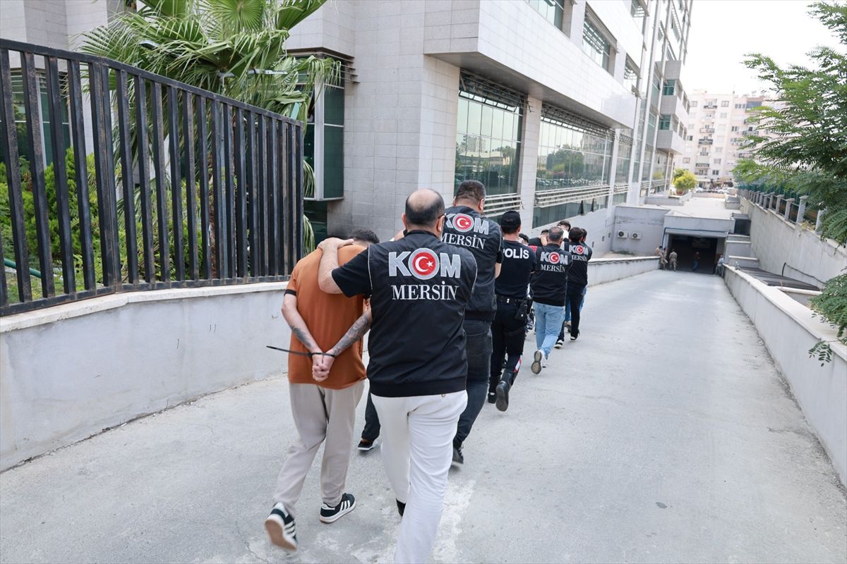 Mersin'de tetikçi operasyonu: 6 tutuklama