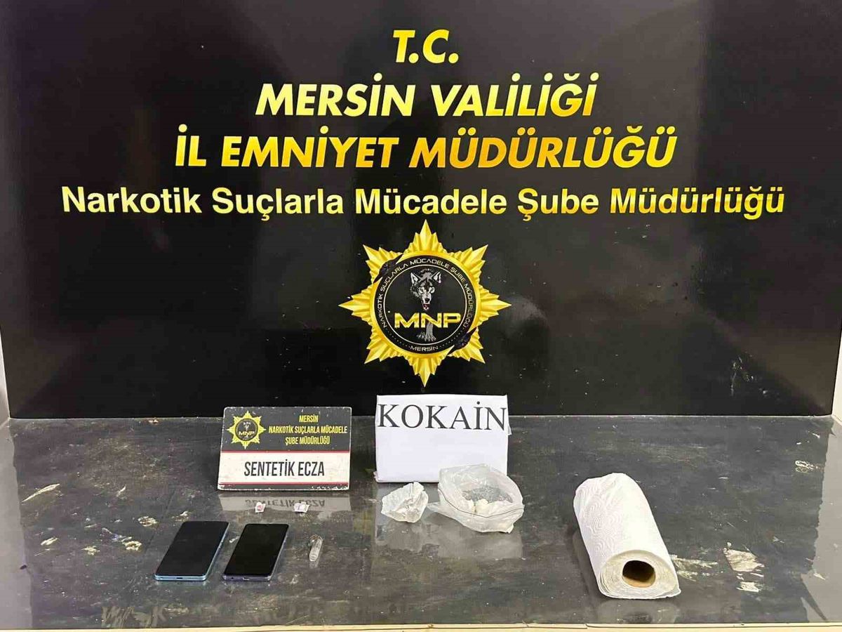 Mersin'de Sokak Satıcılarına Uyuşturucu Operasyonu: 5 Tutuklama