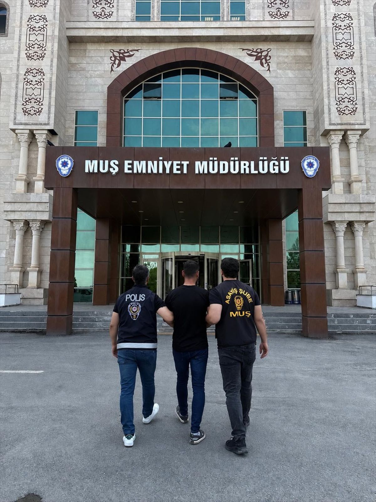 Muş'ta 10 Yıl Ceza İle Aranan Firari Hükümlü Yakalandı