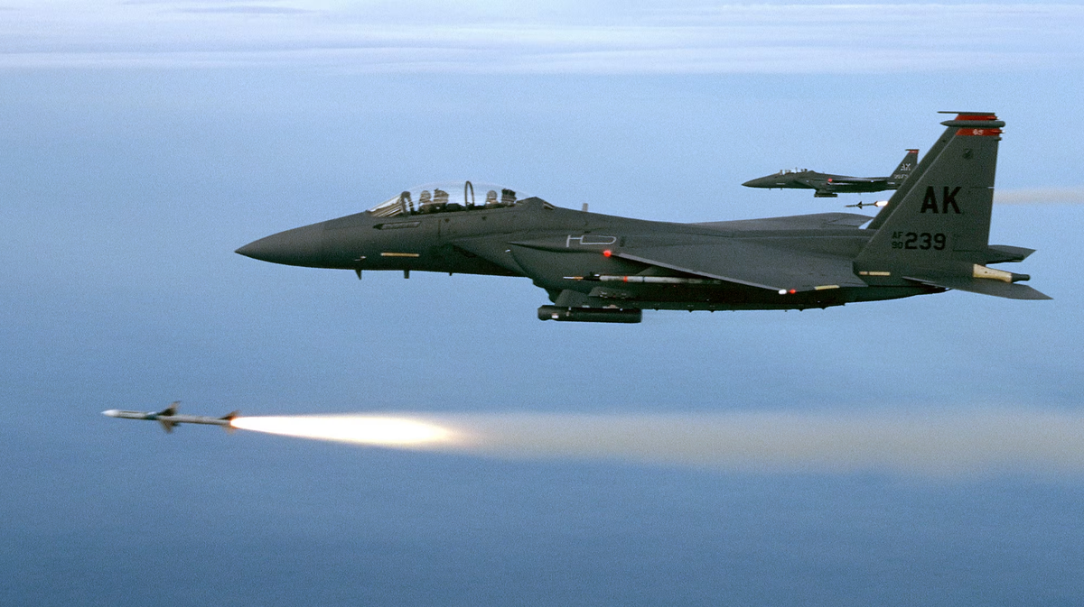 NYT: F-15E’yi İran İHA’larla tespit etti
