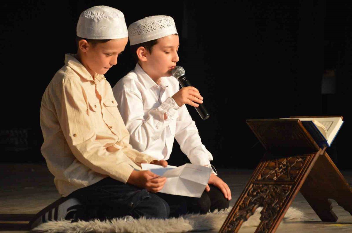 Tavşanlı'da Yaz Kur'an Kursları Coşkuyla Kapandı