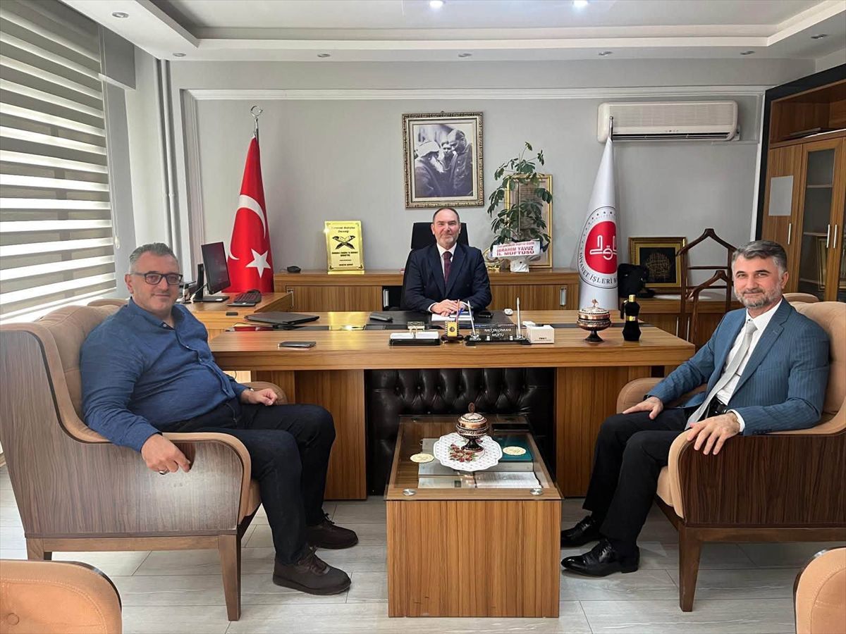Milletvekili Çilez'den Yeni Müftüye Ziyaret