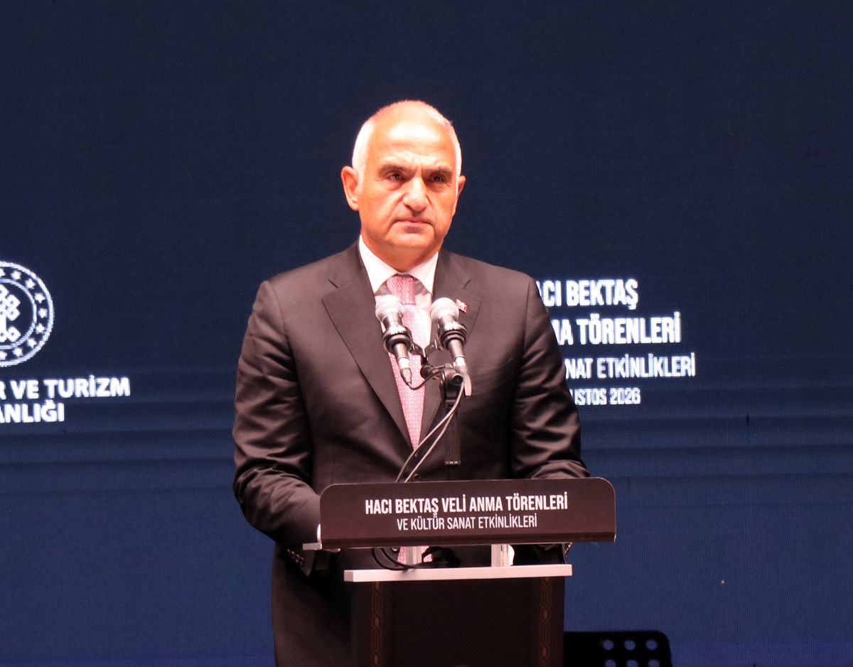 Bakan Ersoy: Alevi-Bektaşi Kültürü Anadolu'nun En Köklü Miraslarından