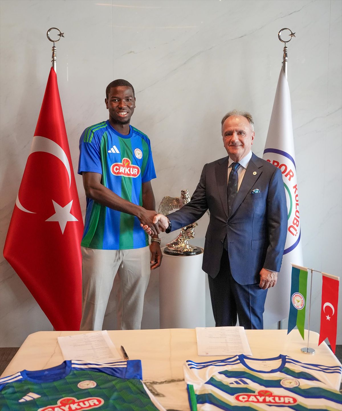 Rizespor, Moussa Diakite transferini açıkladı