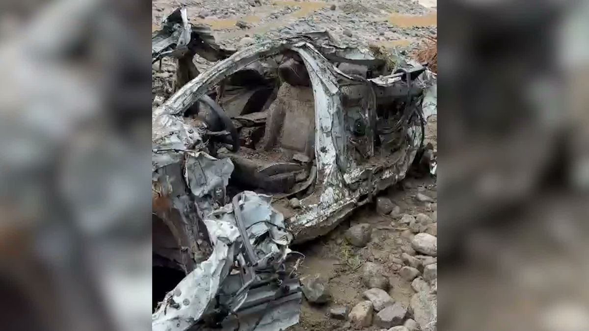 Keşap'ta Sele Kapılan Araç 6 Kilometre Uzakta Parçalanmış Halde Bulundu; 2 Kişi Hala Kayıp