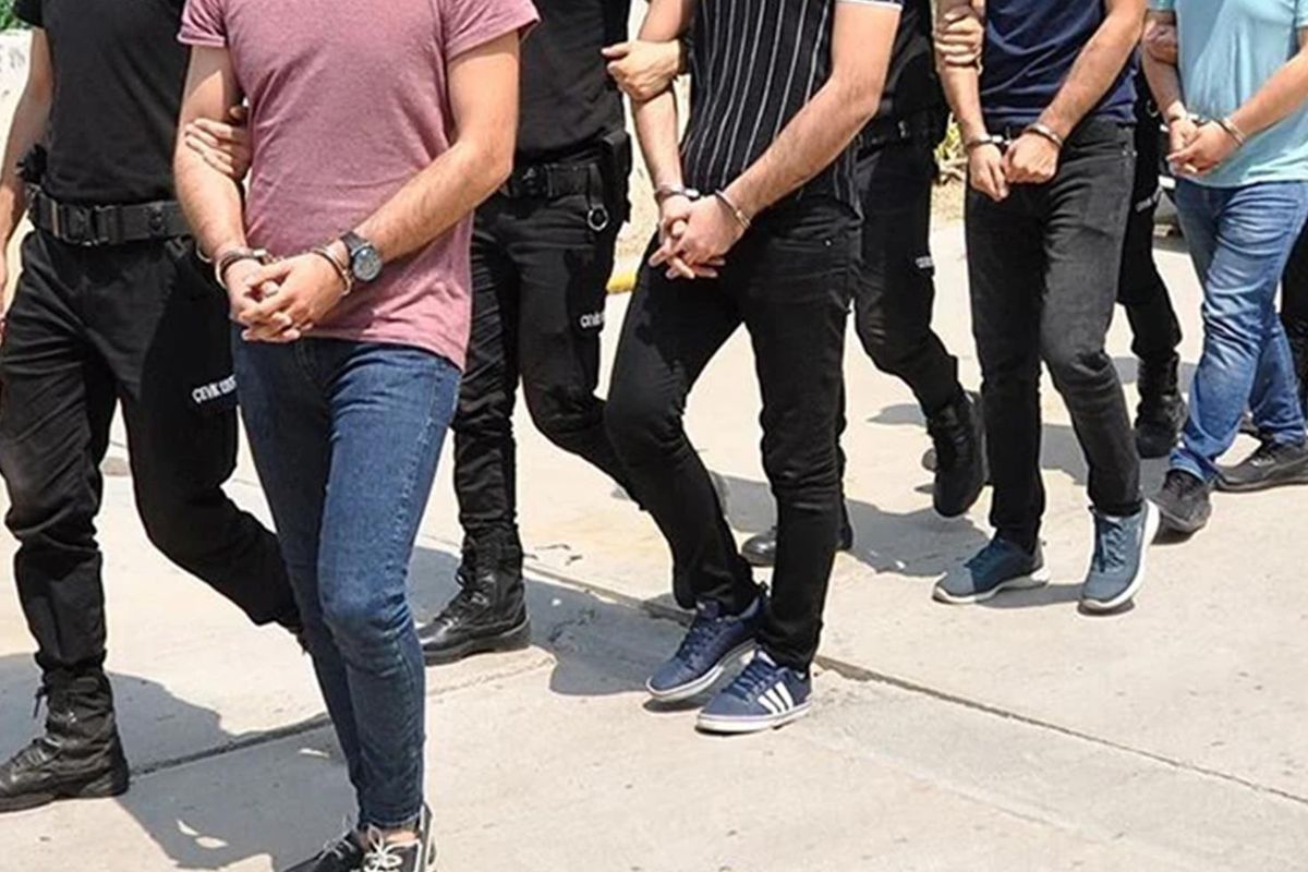 İstanbul'da 'Şapkalılar' suç örgütüne operasyon: 9 gözaltı