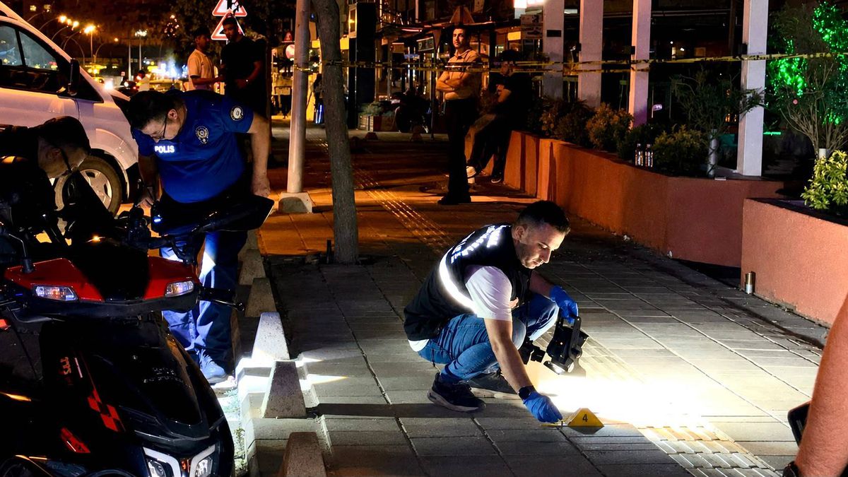 Kafe önünde silahlı saldırı: 1 yaralı