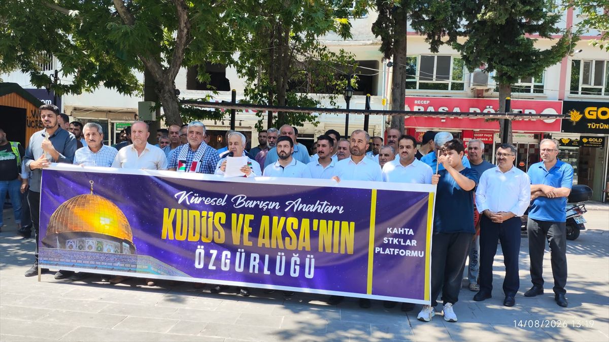 Kahta'da Gazze İçin Basın Açıklaması: 'İnsani Yardımın Önündeki Engeller Kaldırılsın'