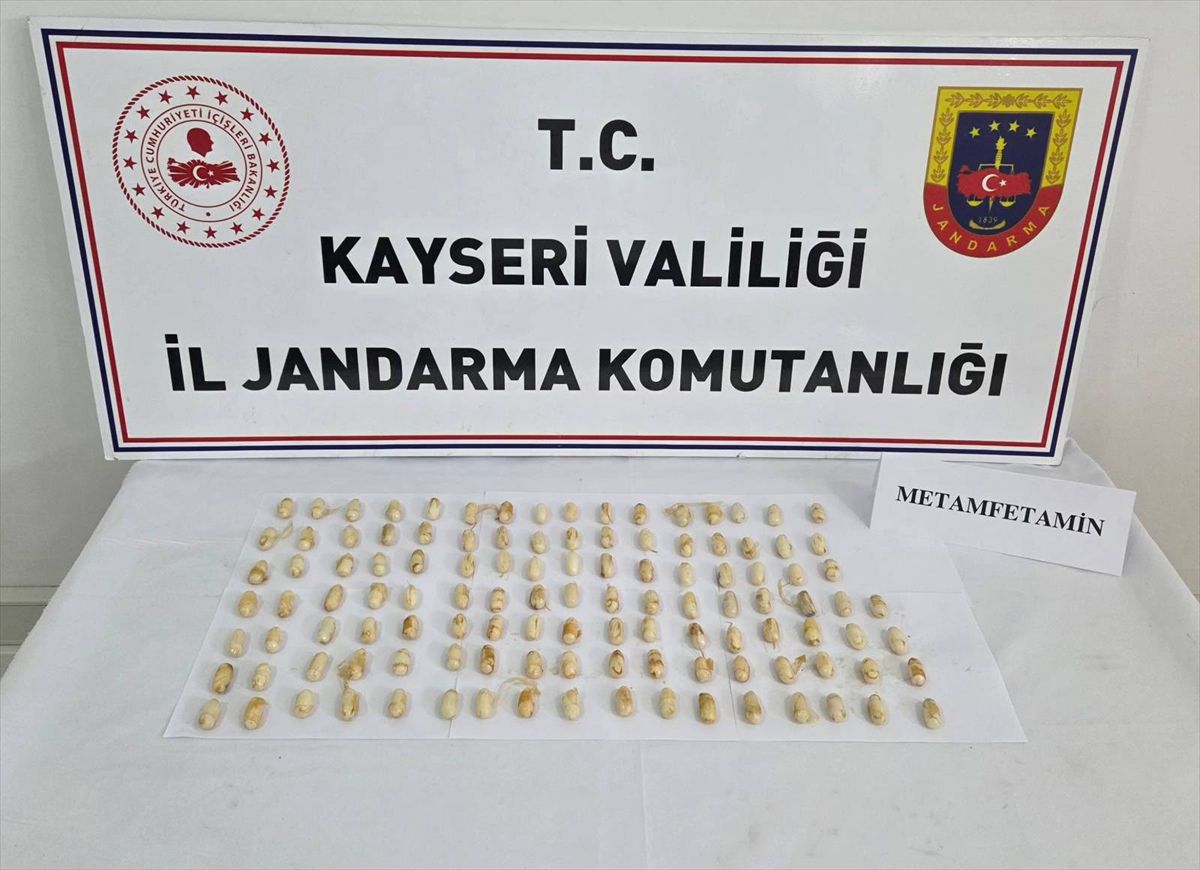 Kayseri'de mide ve bağırsaklarında 116 kapsül uyuşturucu bulundu