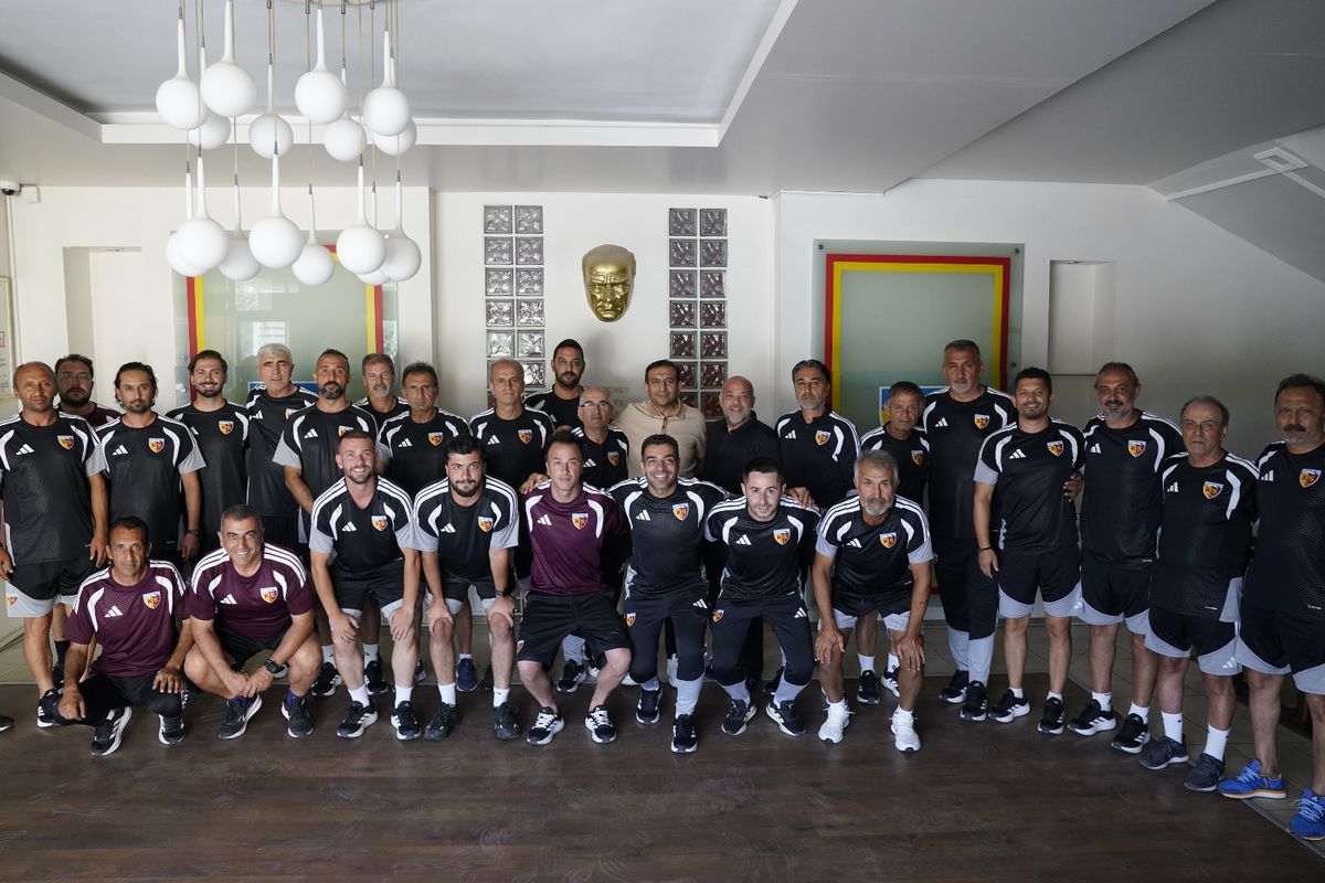 Kayserispor'da 22 Antrenöre Yeni Sözleşme