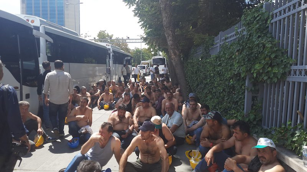 KESK'ten Maden İşçilerine Destek: 'Haklı Mücadelelerinin Yanındayız'