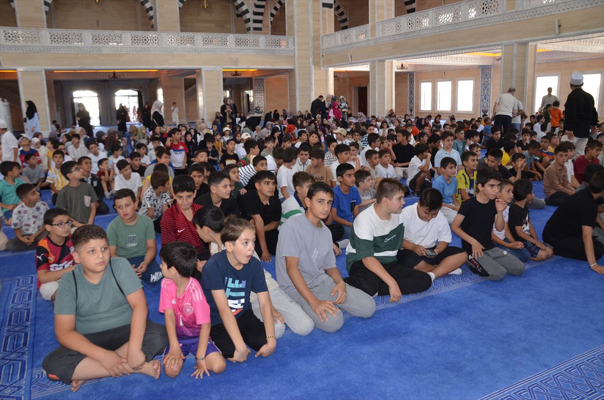 Muş'ta Yaz Kur'an Kursları Kapanış Programı Coşkuyla Kutlandı