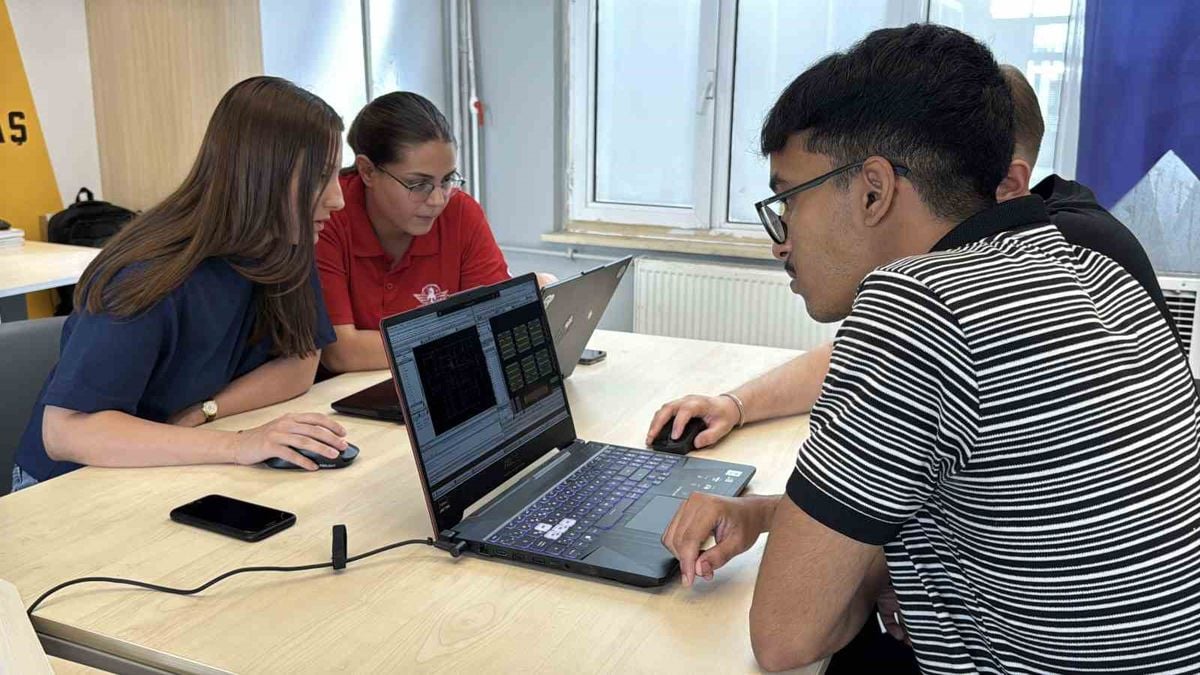 KBÜ'lü Öğrencilerin Çip Tasarımında TEKNOFEST Finali Hedefi