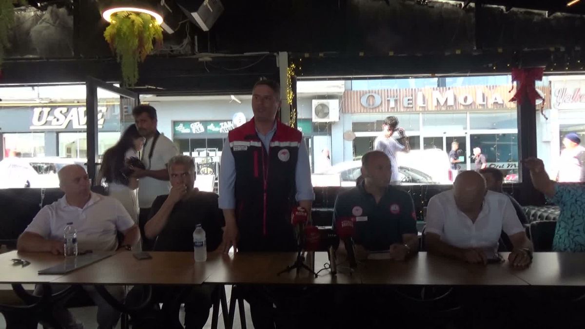 Sinop'ta Balıkçılar Yeni Sezon Öncesi Bakanlık Yetkilileriyle Buluştu: Palamut Bereketi Bekleniyor