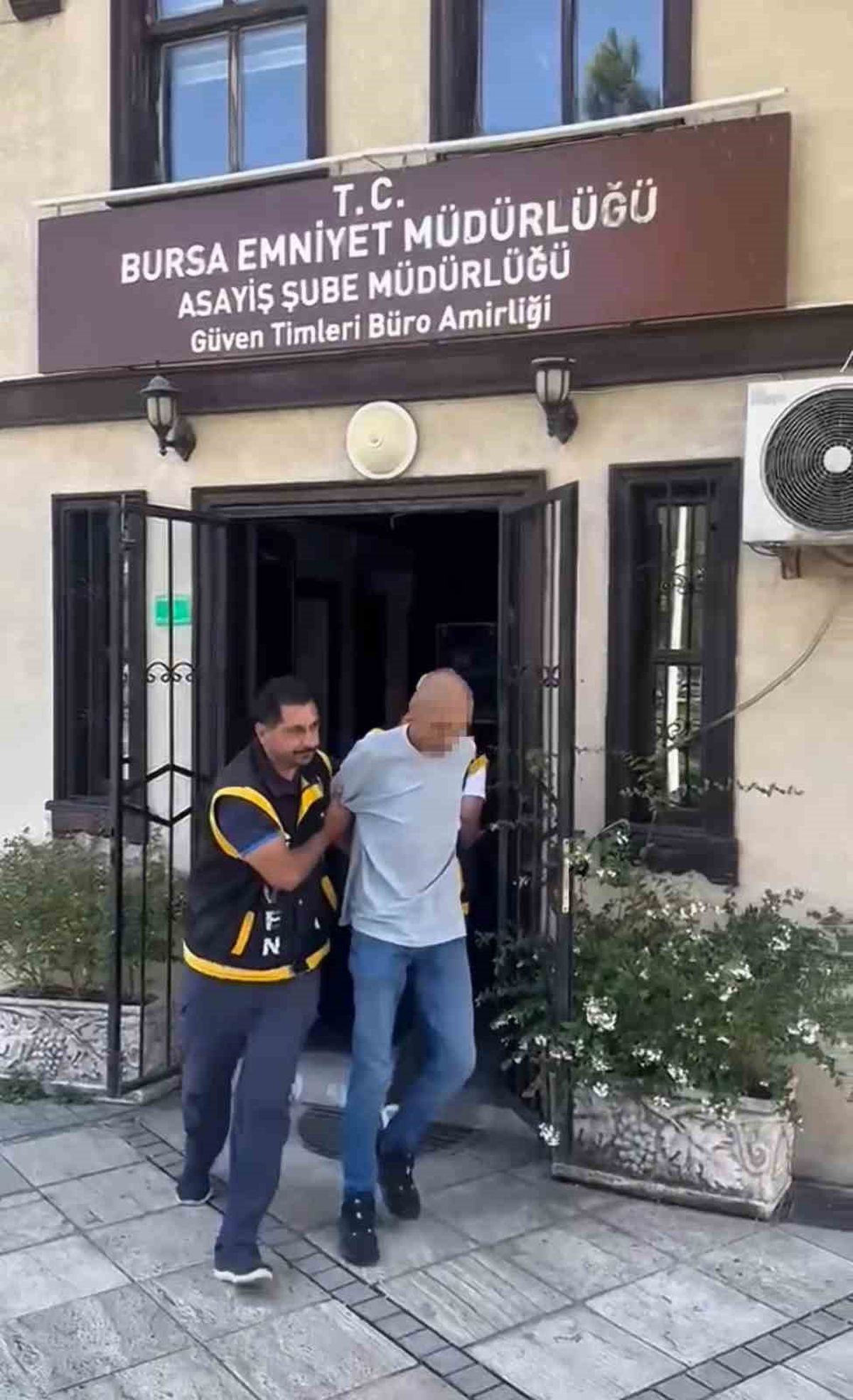 Saçını kazıttı ama polisten kaçamadı: 20 yıl hapis cezasıyla yakalandı
