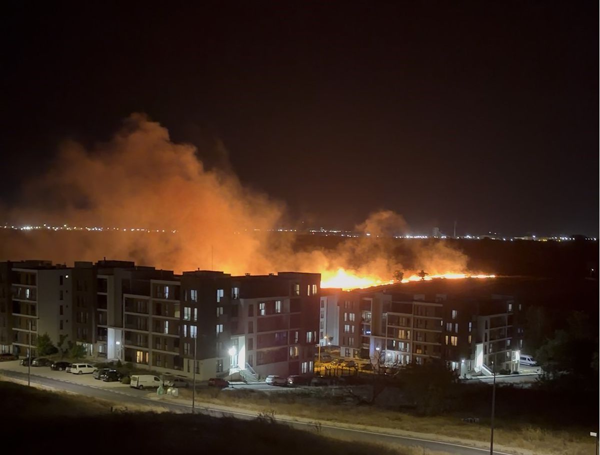Çorlu'da Tarla Yangını: 200 Dönüm Anız Küle Döndü