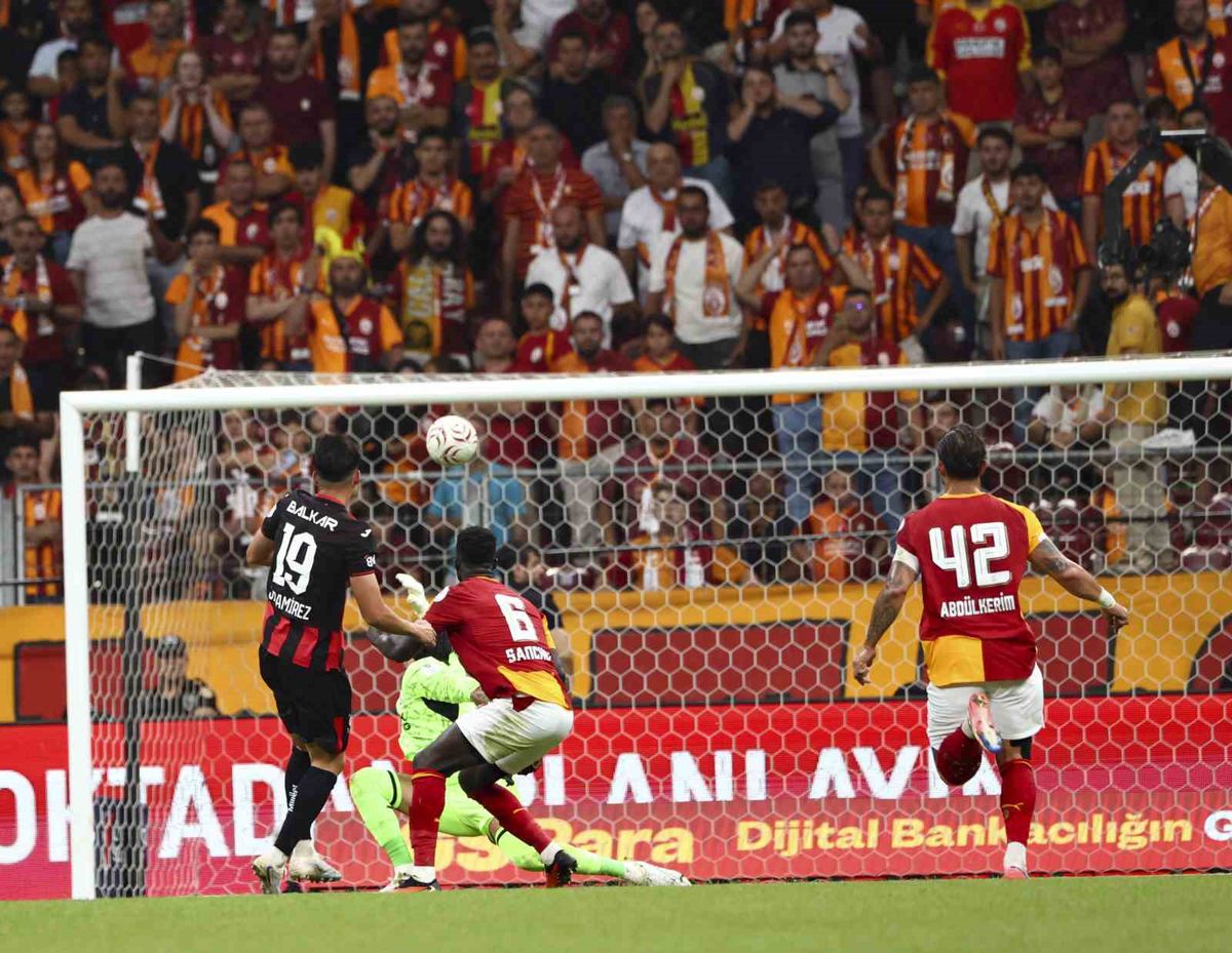 Galatasaray, Çorum FK ile 2-2 Berabere Kaldı: Osimhen’in Son Dakika Golleri Puanı Kurtardı
