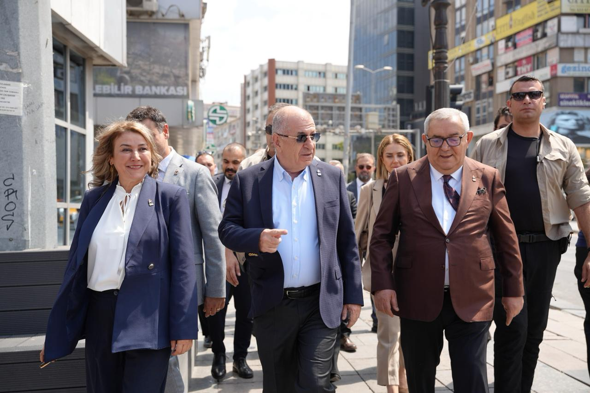 Özdağ'dan Güvenpark'taki Er Şehit Yakınları ve Er Gazilere Ziyaret
