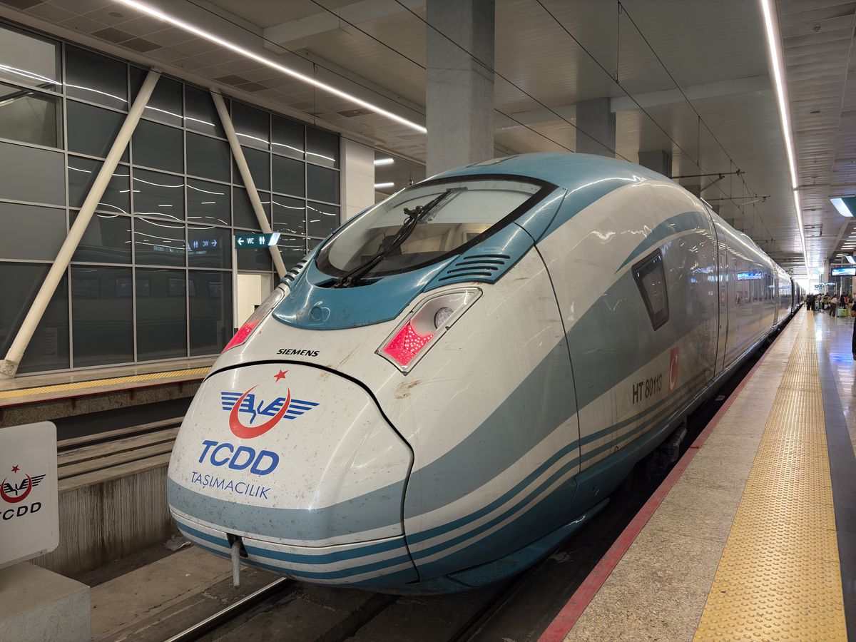 YHT ve tren biletlerine zam sinyali: Yüzde 8,5-9 öne çıkıyor