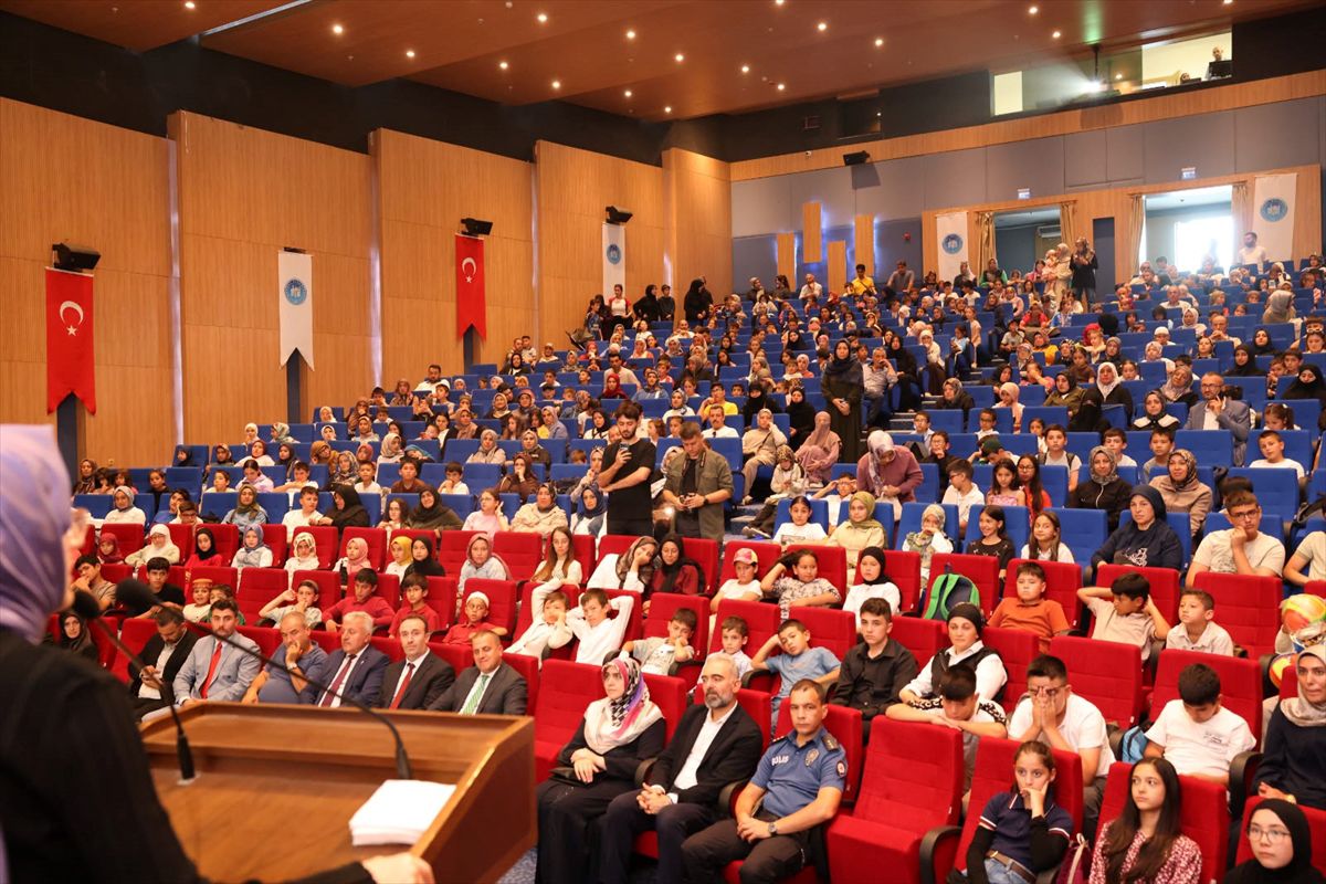 Akyurt’ta Yaz Kur’an Kursları Kapanış Programı