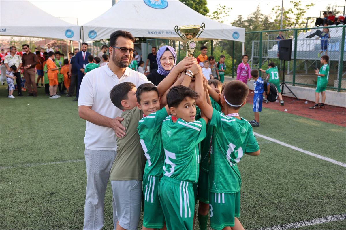Yaz Kur’an kursu öğrencilerinden sportif final