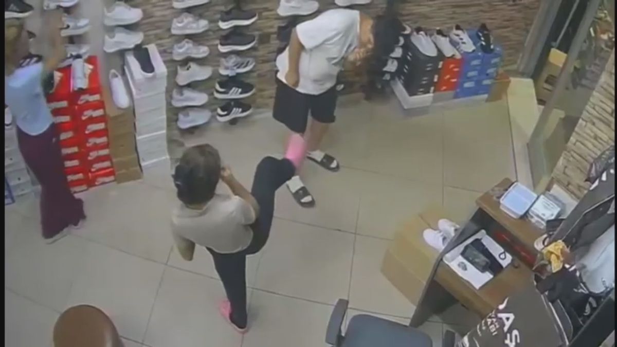 Avcılar'da Çocukları Kullanarak Ayakkabı Hırsızlığı Kamerada