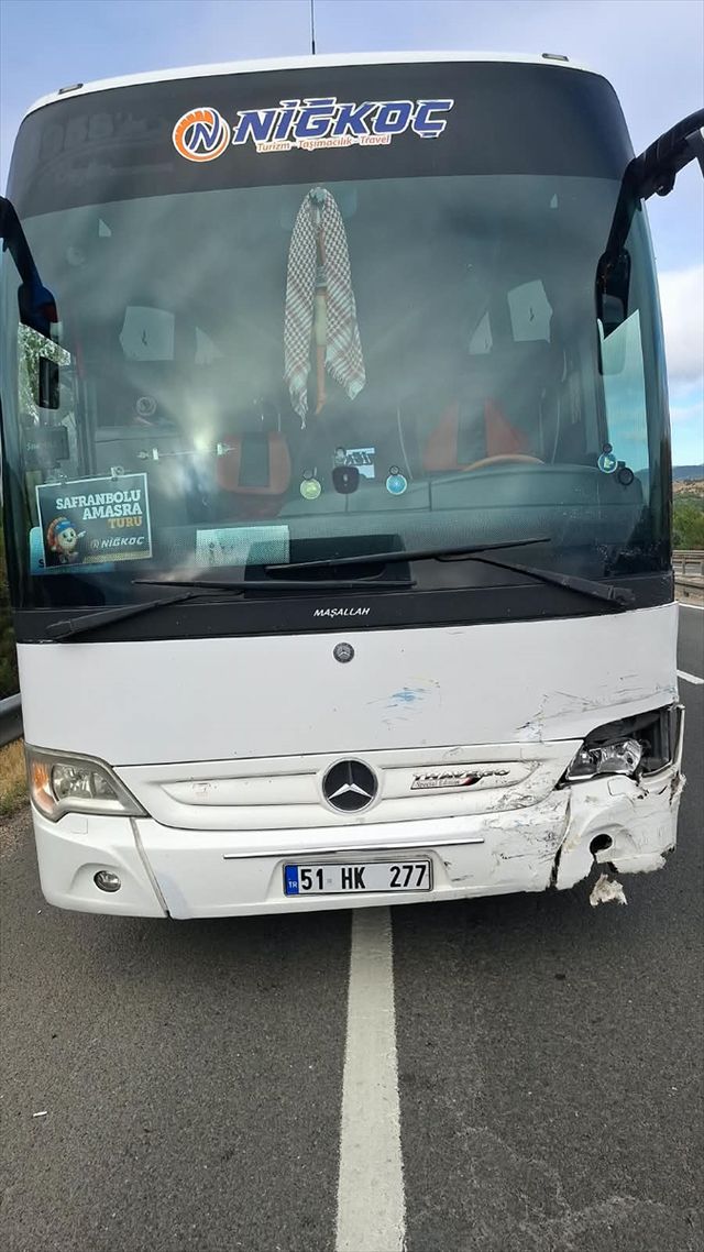 bolu da kaza yapan otomobildeki anne ve oglu 3 20147514 o