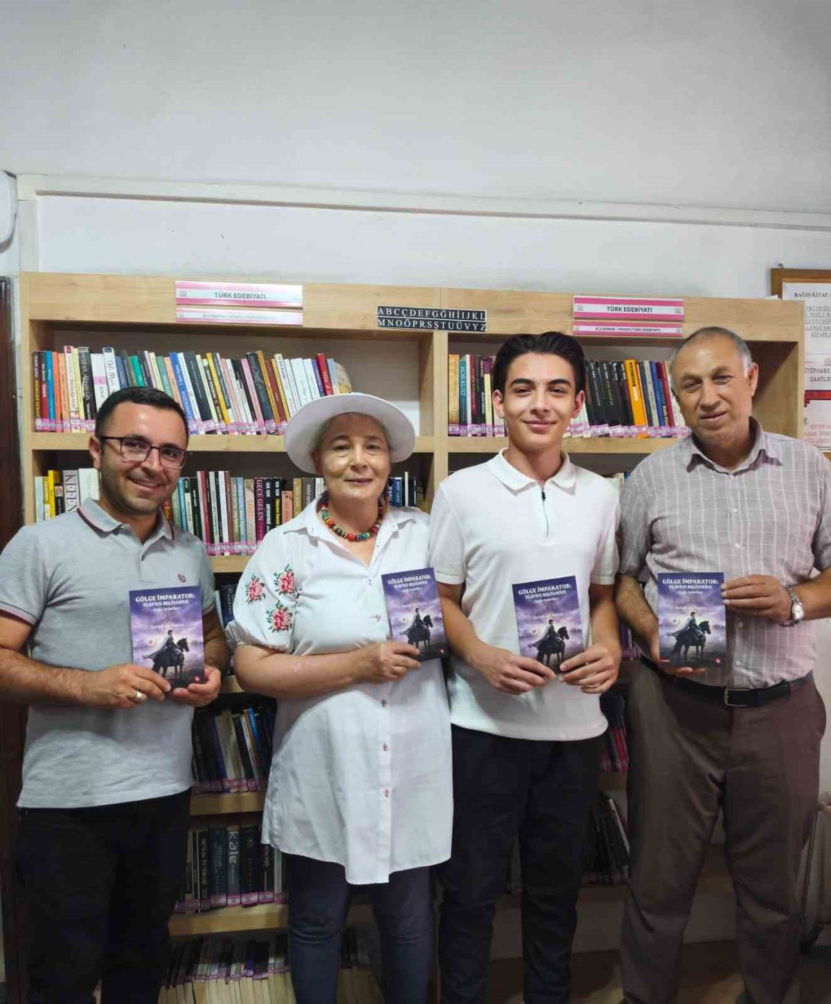 Bor'da Genç Tarihçi İbrahim Savaş, Yazar Ülkü Demiray ile Buluştu