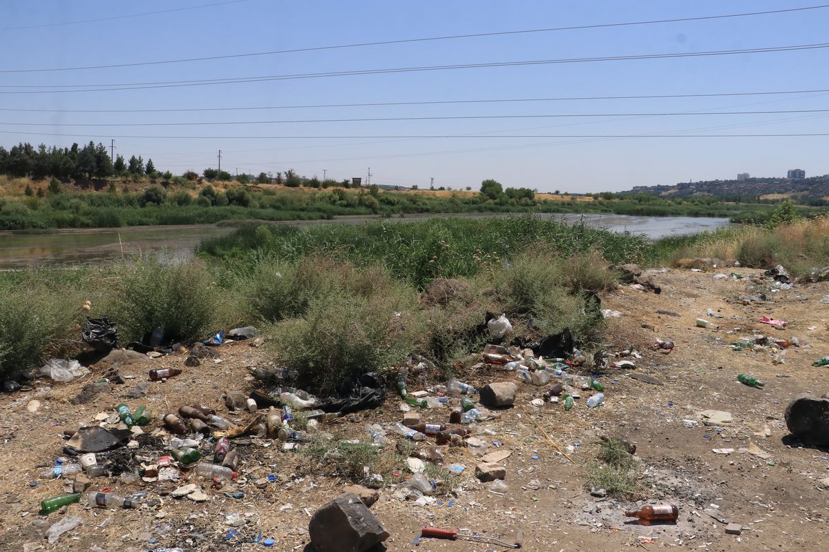 Dicle Vadisi'nde Piknik Atıkları Çevre Kirliliği Yaratıyor