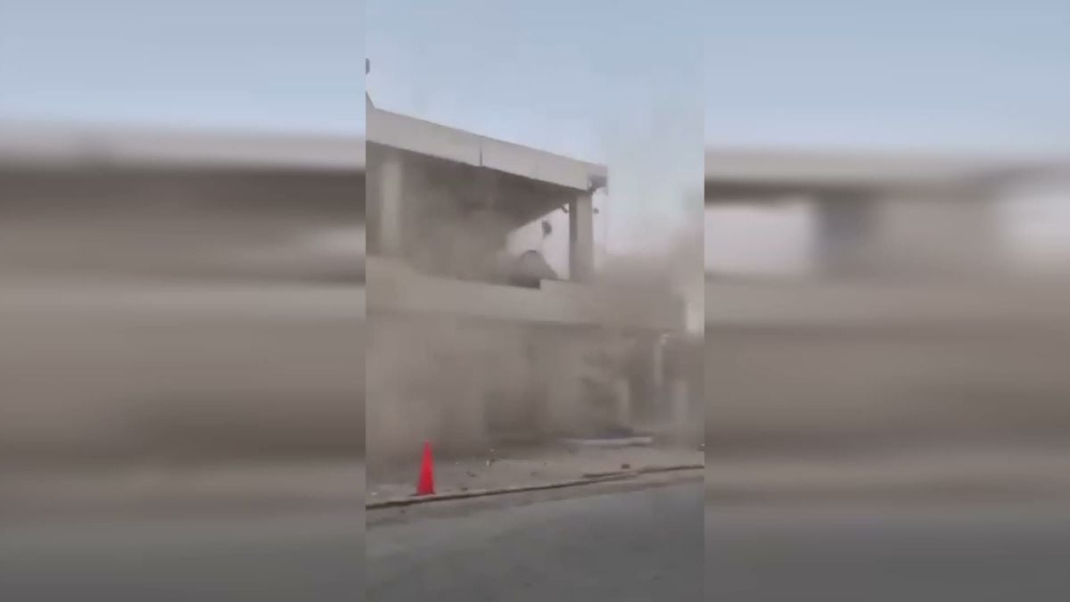 Endonezya'da 7,7 Büyüklüğündeki Deprem: 14 Ölü, 13 Yaralı