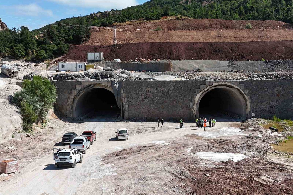 Geminbeli Tüneli'nde Kış Öncesi Bitiş Hedefi