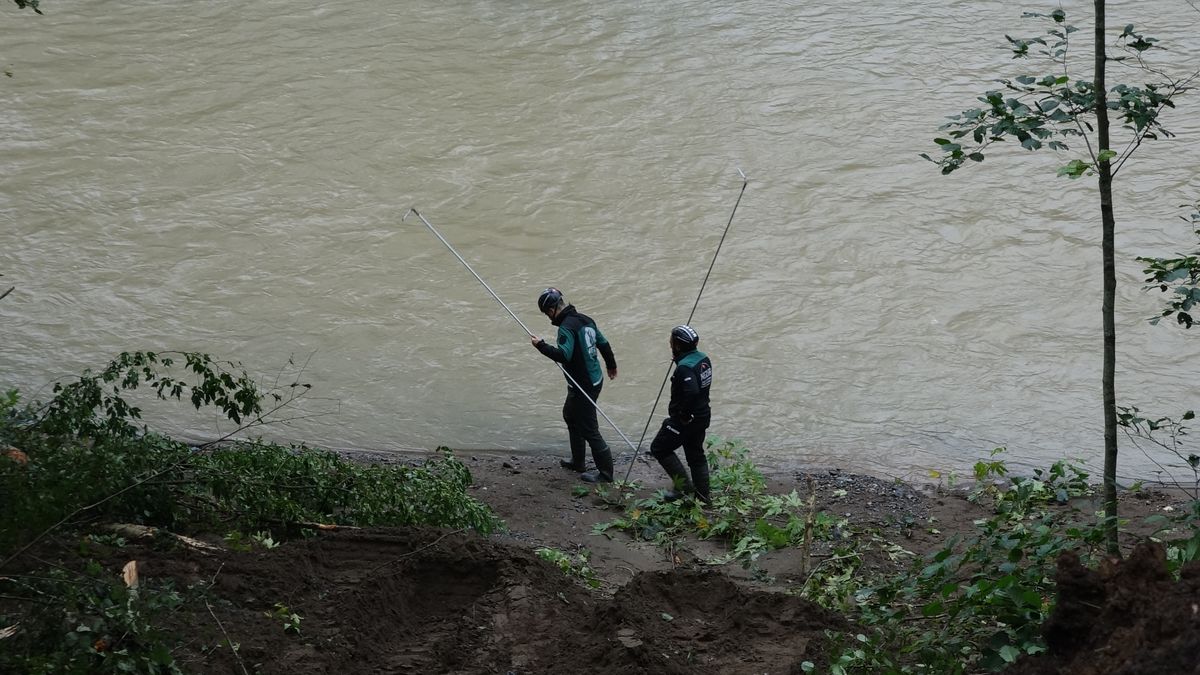 Giresun'da selde kaybolan öğretmen ve yeğeni aranıyor